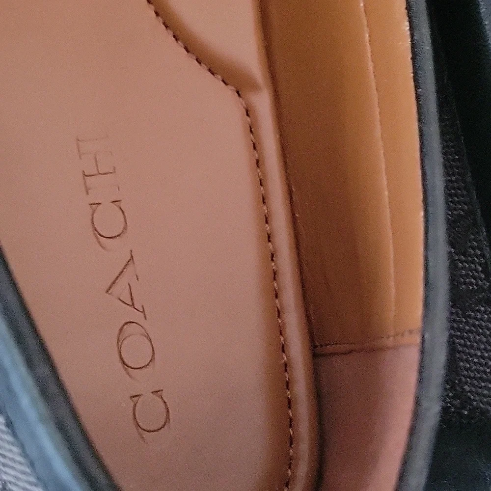 Shoes - Picture 5 of 11